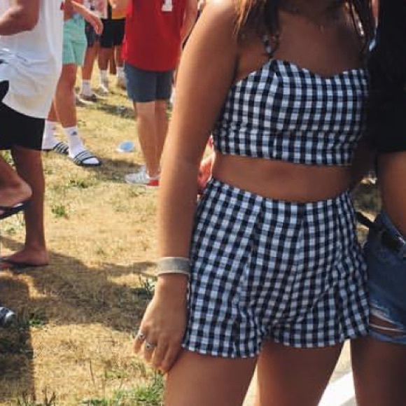 LF GINGHAM 2 PIECE - Picture 2 of 5